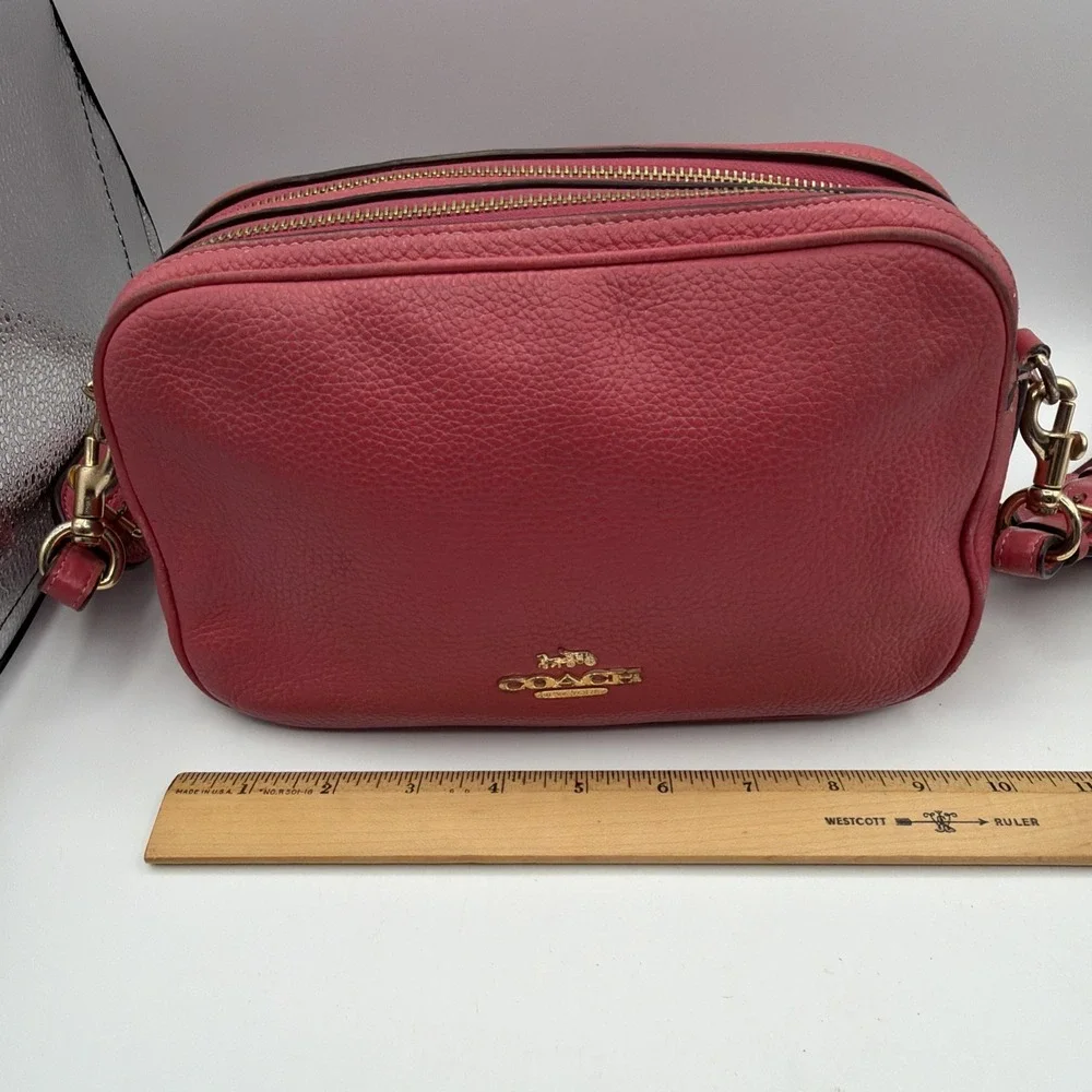 Coach C5805 Women's Crossbody 6 in - Red
